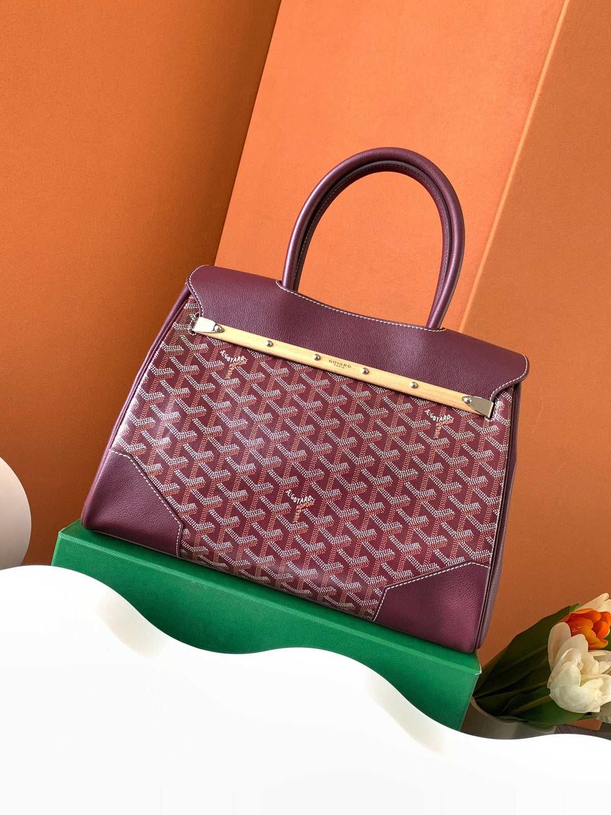 Goyard Pre-Owned Goyardine Saigon Tote Bag Red Canvas and Leather