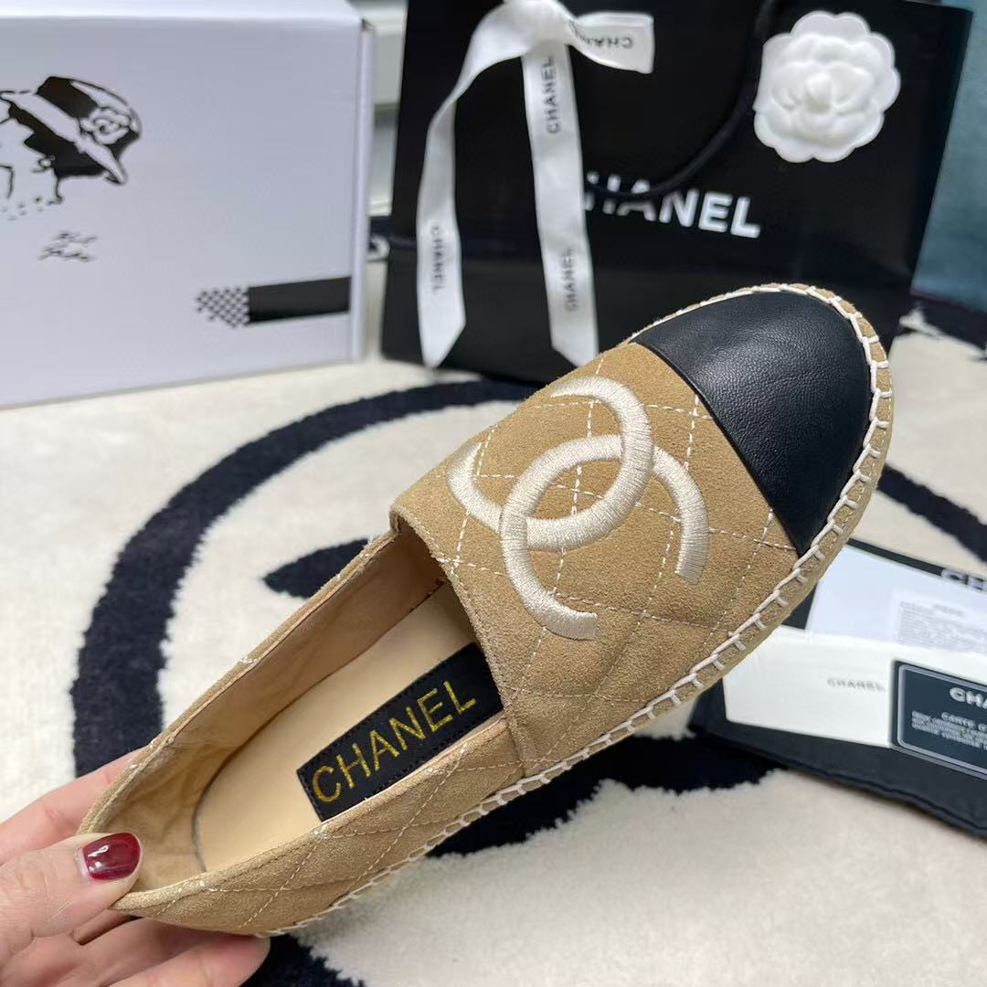 Espadrilles Beige Black Suede Calfskin and Lambskin
