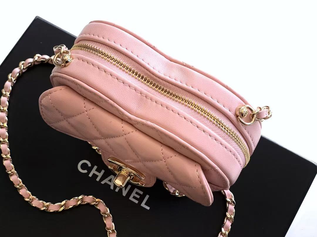 CC 25 Heart Bag Pink Calfskin Gold Hardware