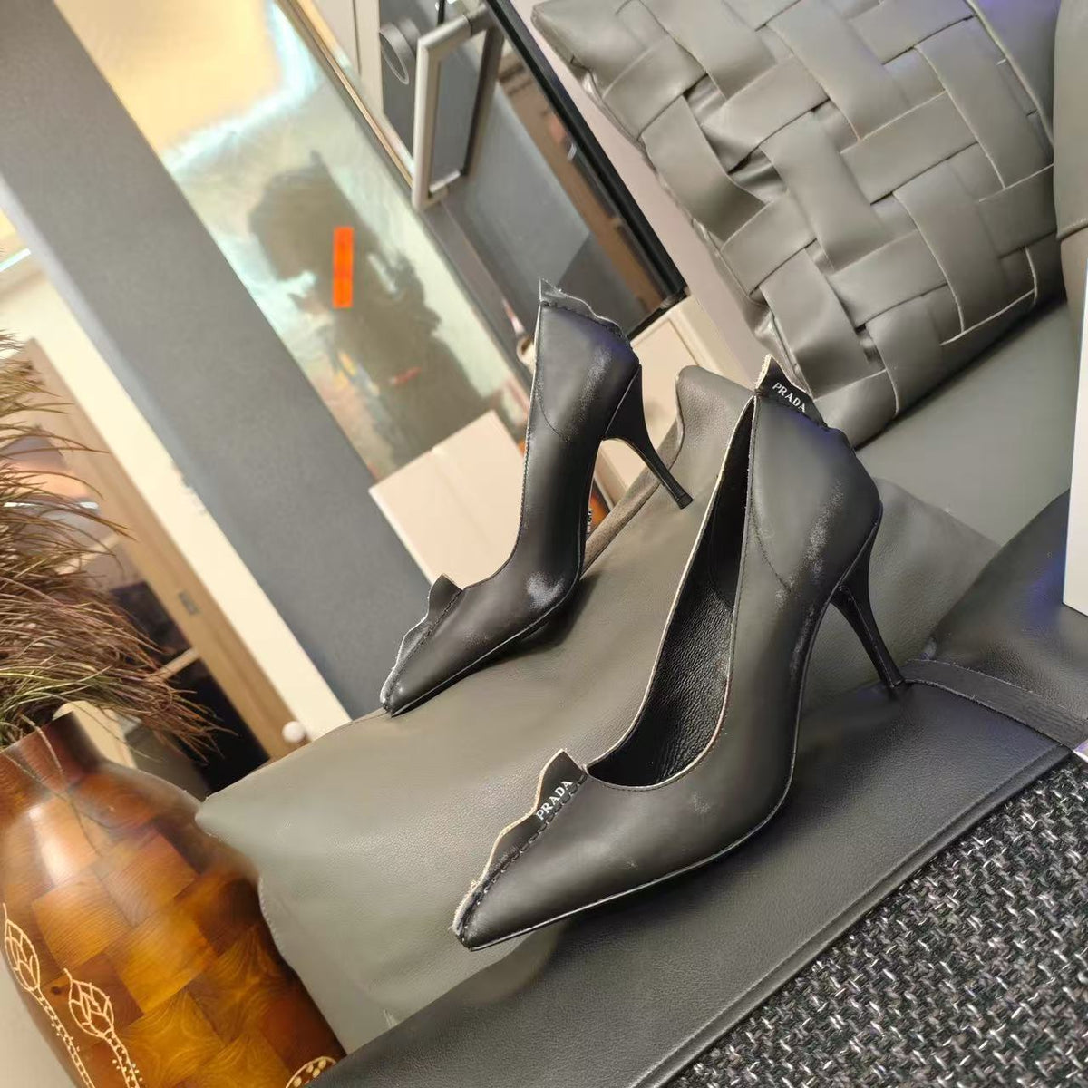 Prada Antiqued Pumps Black Tan calfskin