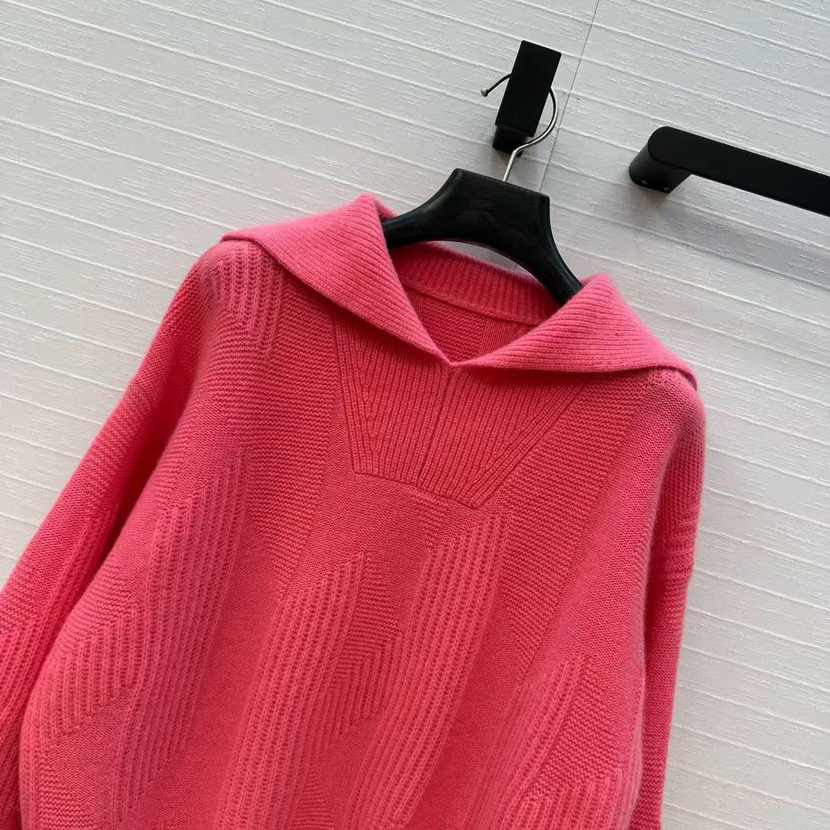 HM 25 Rose Pink Cashmere Jacquard Sweater 02658