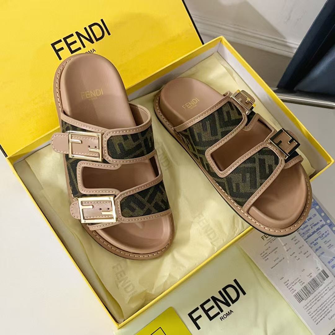 Fendi 25 Sandal Brown Leather Fabric