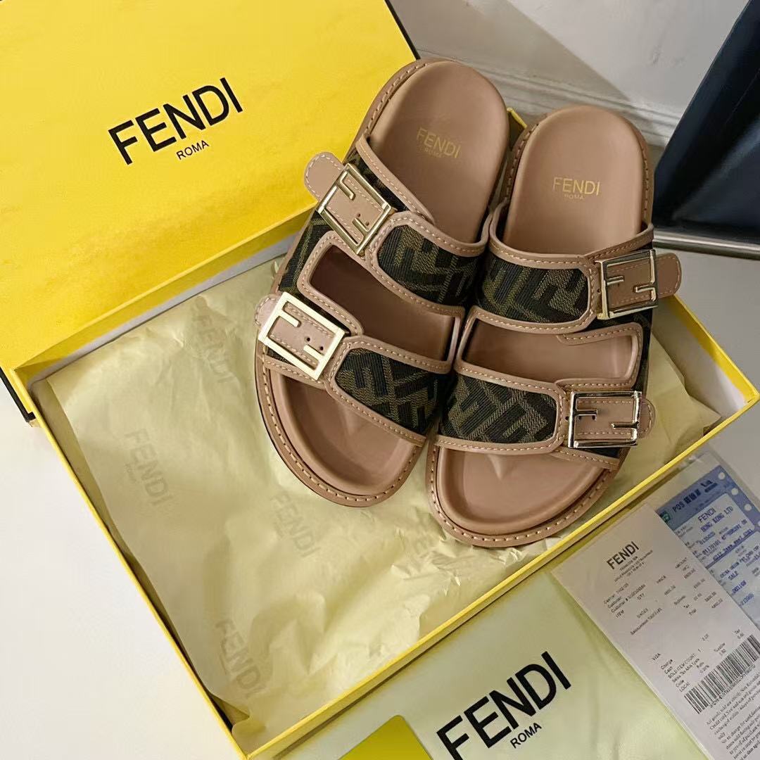 Fendi 25 Sandal Brown Leather Fabric