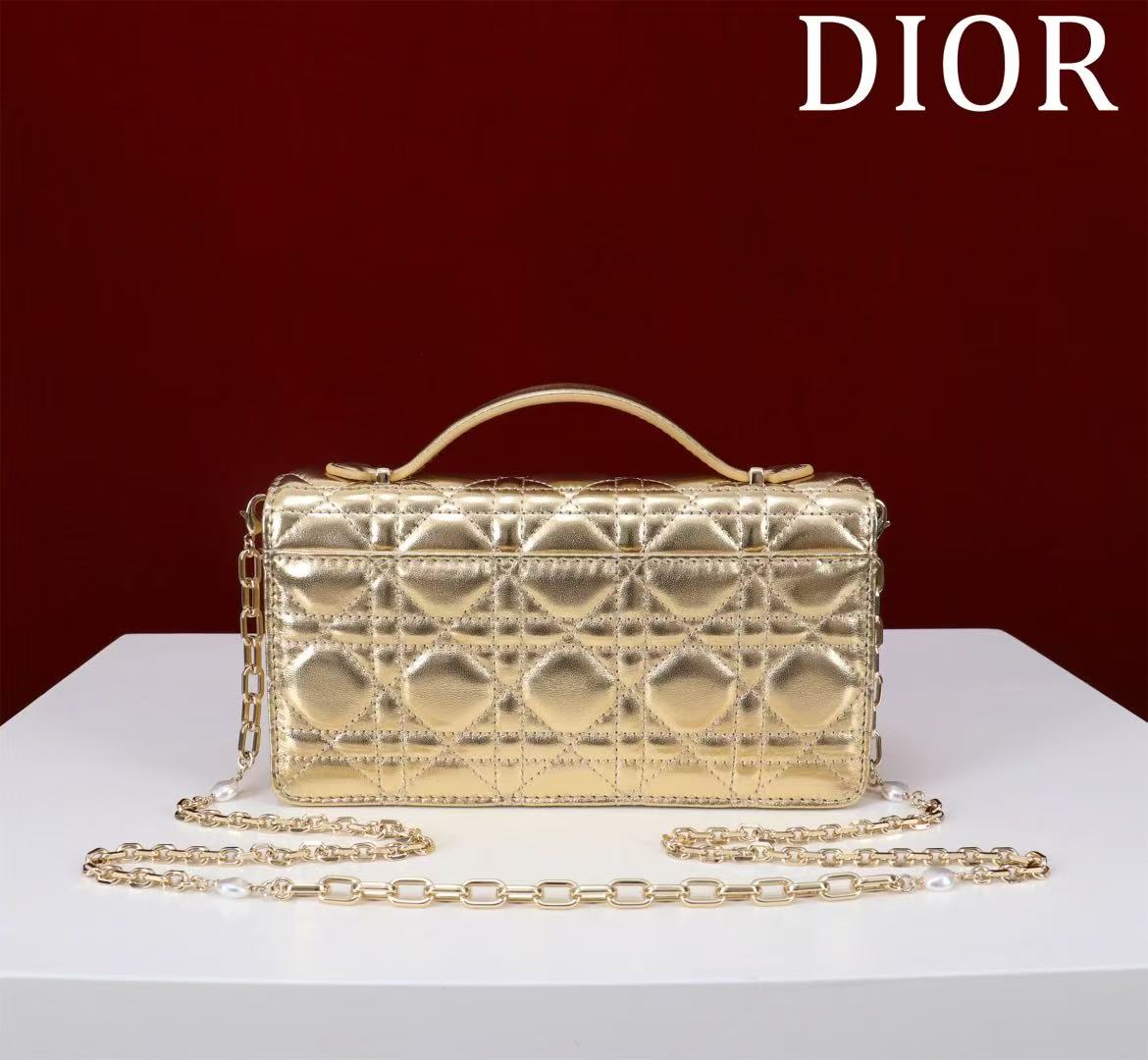 CD 25 Bag Gold Metalic Lambskin
