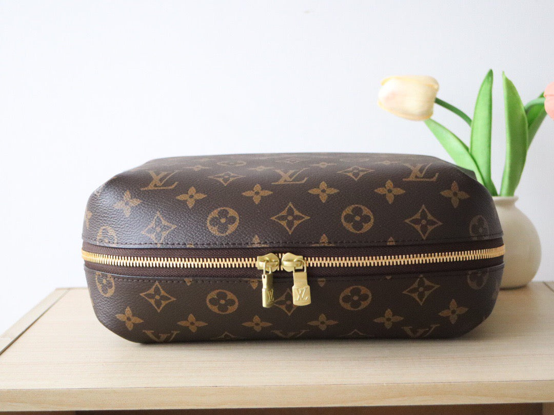 Louis Vuitton Cosmetic GM Pouch Brown Monogram Coated Canvas