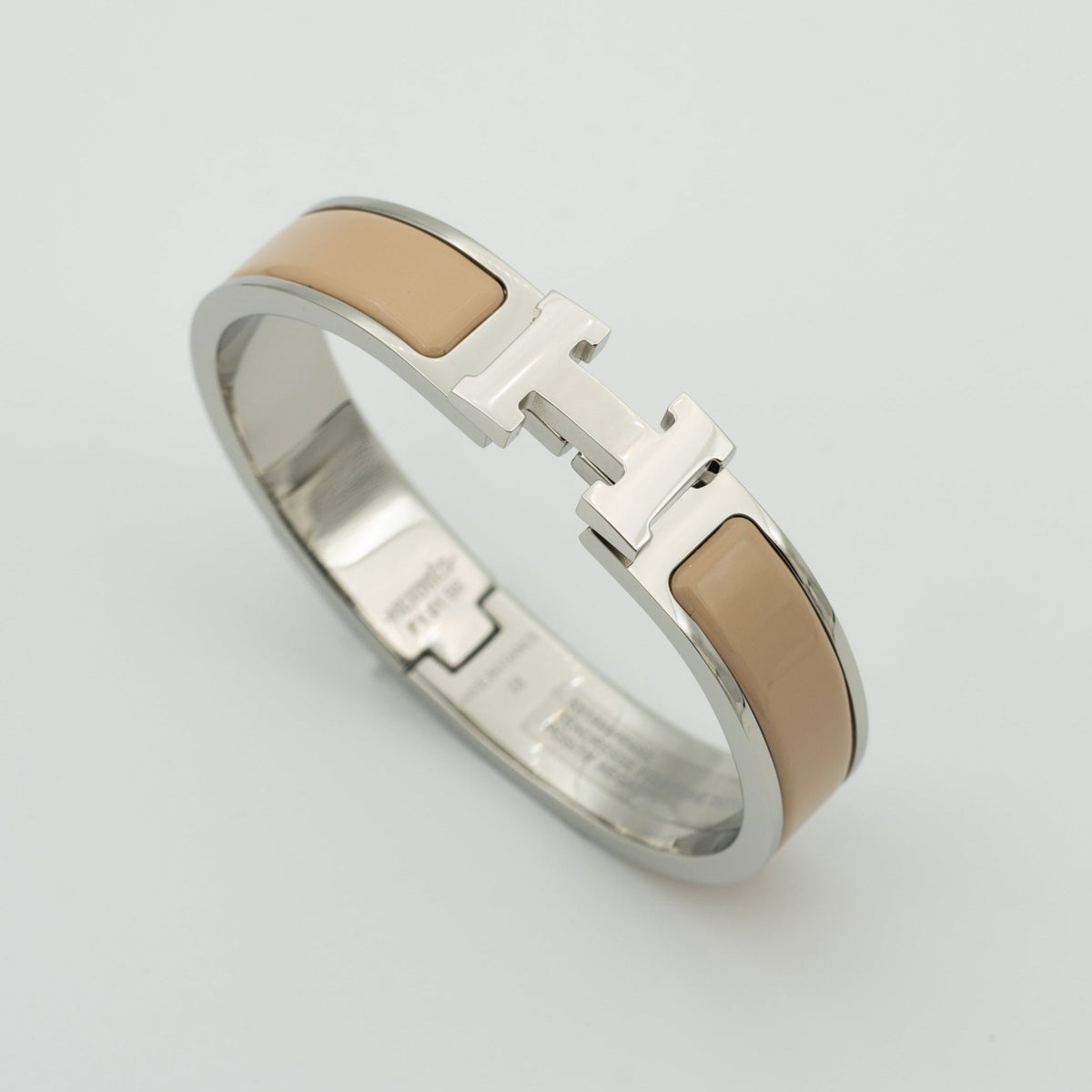 H ELEGANT BEIGE BRACELET
