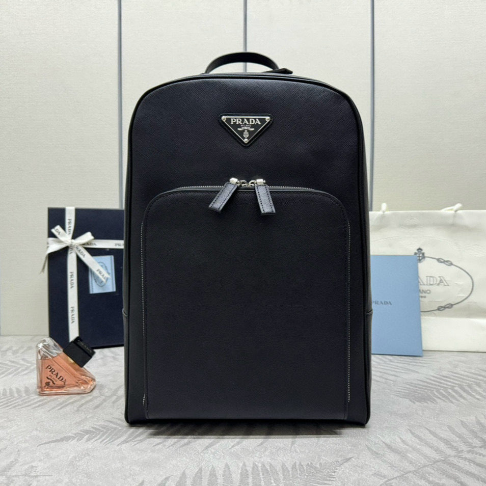 Prada Triangle-Logo Zipped Backpack Black Saffiano leather