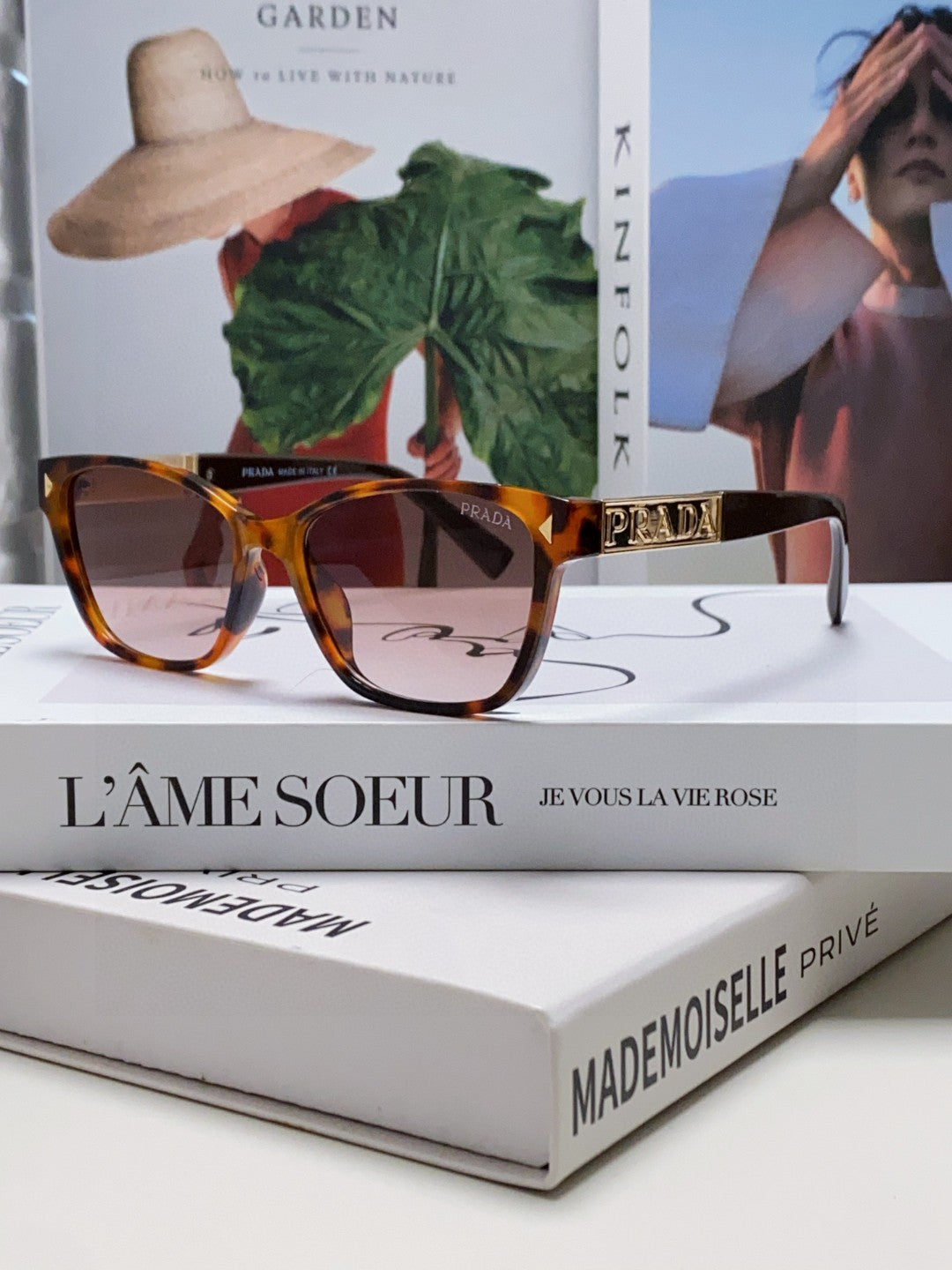 Prada Sunglasses 558302