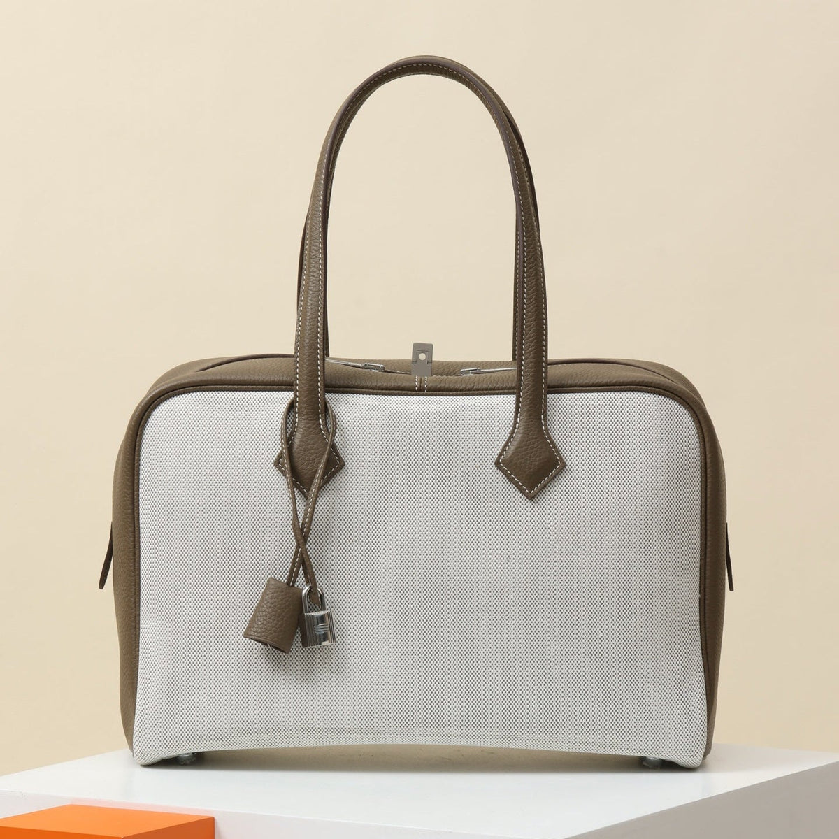 High-end Hermes 2026 Toile Victoria Bag 35cm Canvas Leather