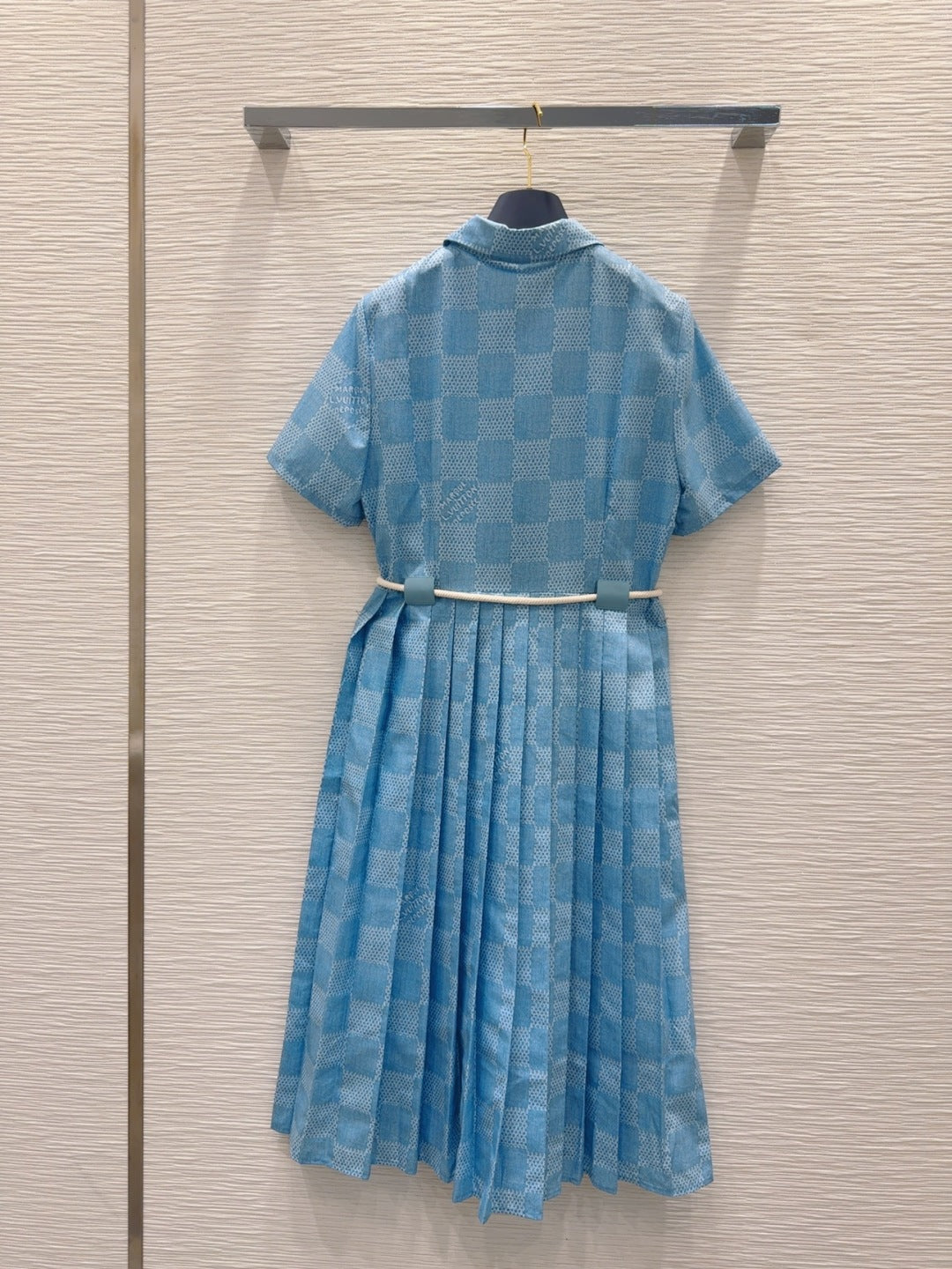 LV 25 Pleated Trendy Dress White Blue Poliester