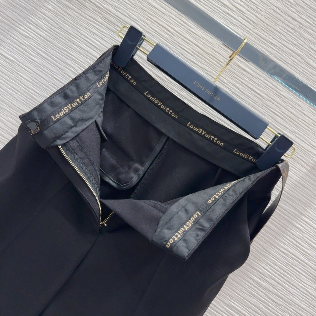 LV 25 Simple Elegant Vest Set Black Beige Poliester Wool