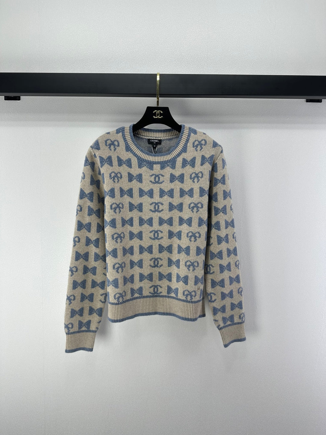 Chanel 2025 Double-C bow Knit Sweater Cashmere 329230