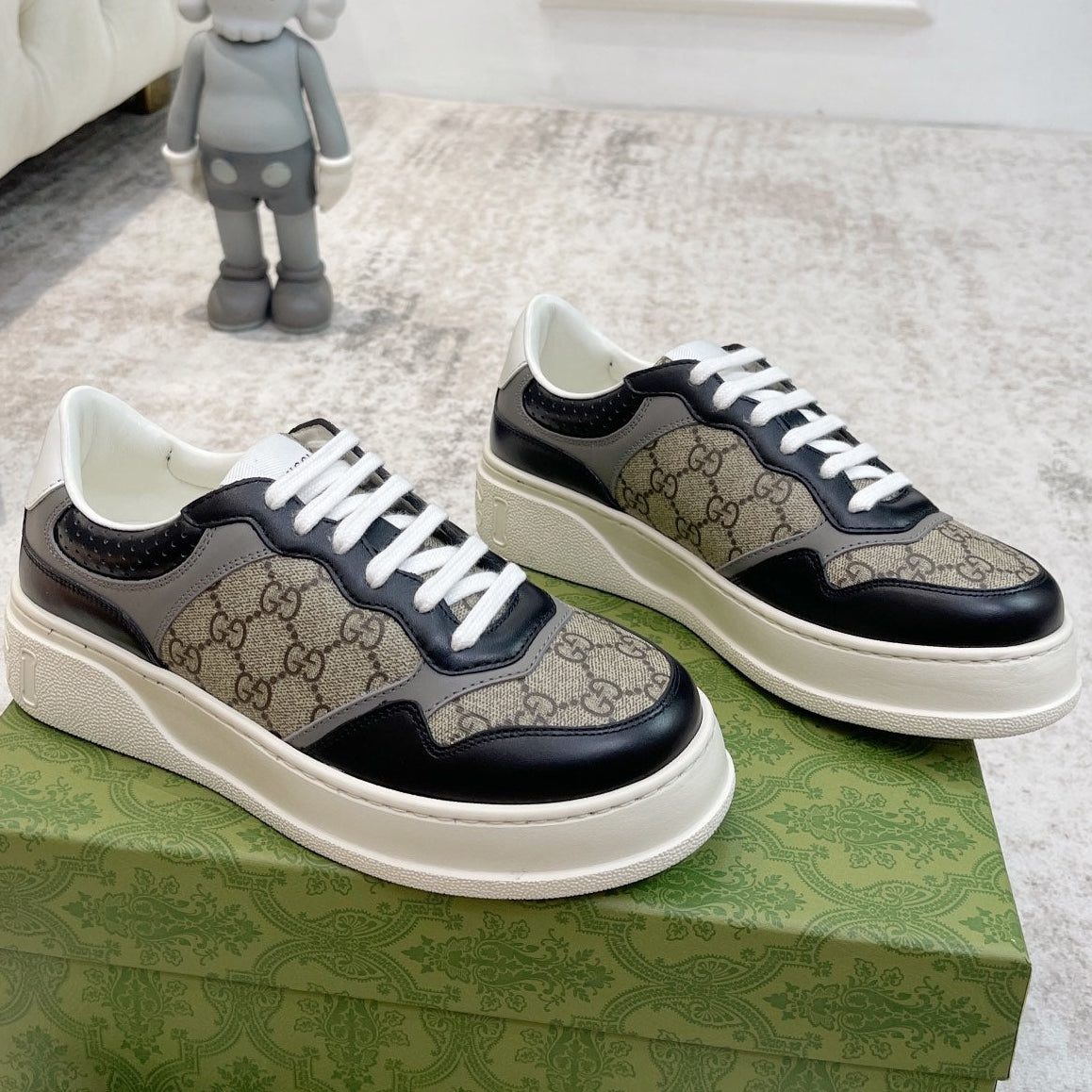 Gucci 2026 Trainer Sneakers Calfskin Canvas 988575