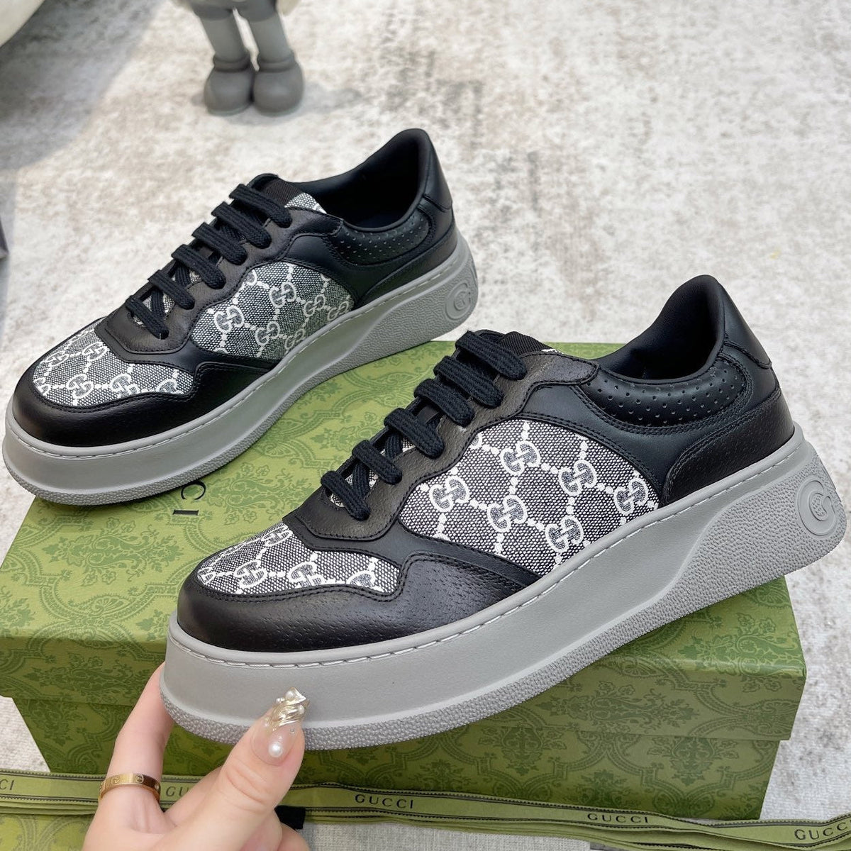 Gucci 2026 Trainer Sneakers Calfskin Canvas 988575