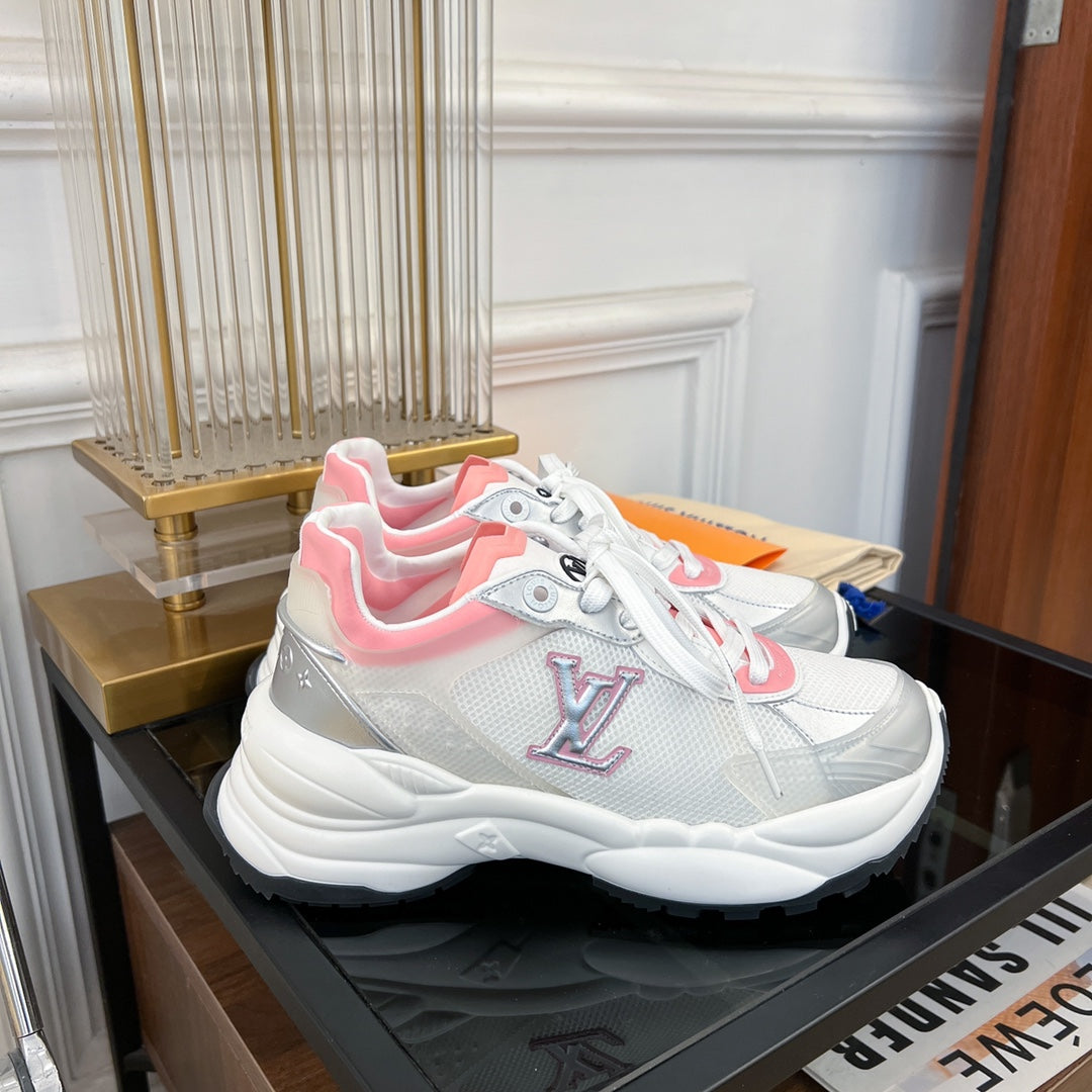 LV RUN 55 SNEAKER PINK