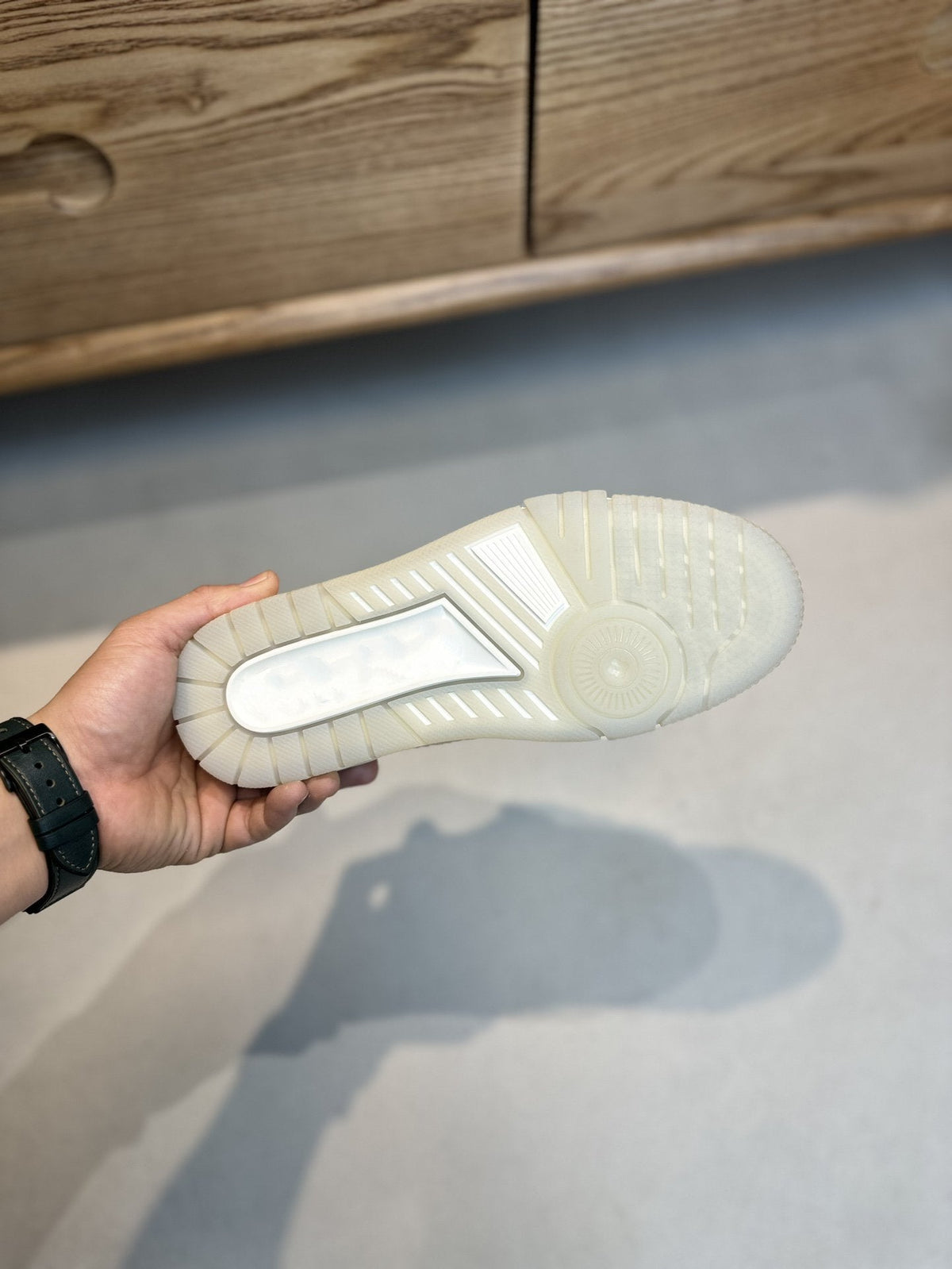 LV TRAINER MONOGRAM DENIM WHITE BEIGE SNEAKE
