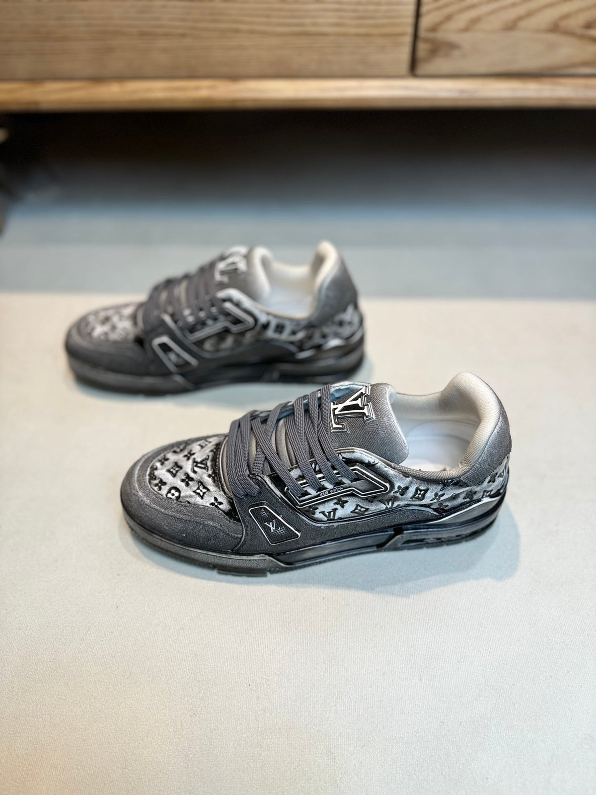 LV TRAINER MONOGRAM DENIM WHITE BLACK SNEKER