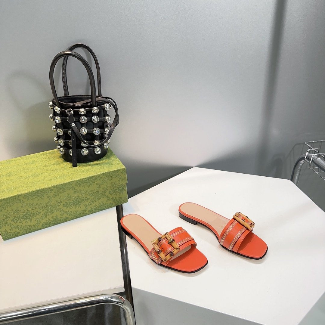 GG BAMBOO BUCKLE FLAT SANDALS ORANGE