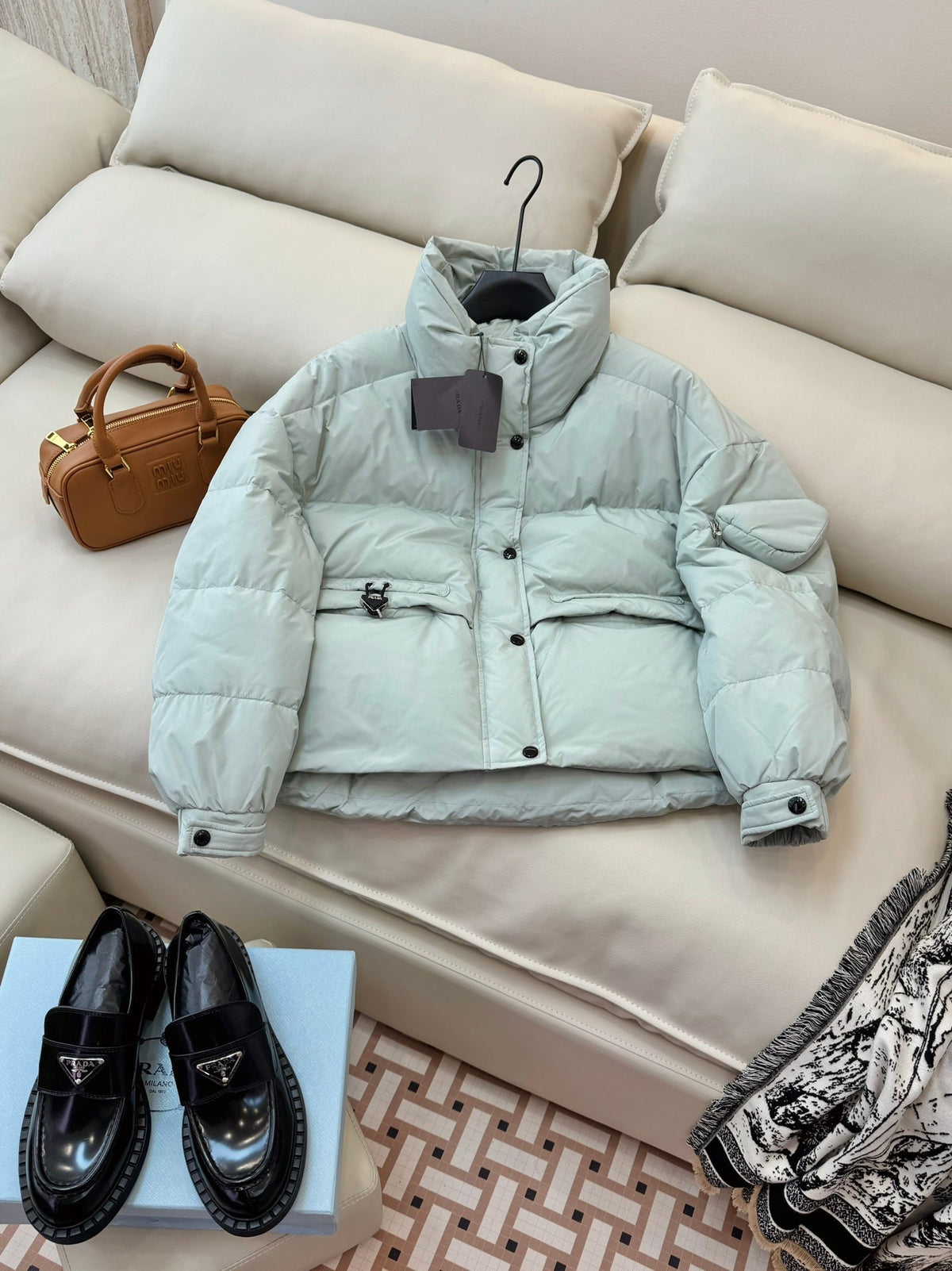 Prada 25 Coat Polyester Down 312016