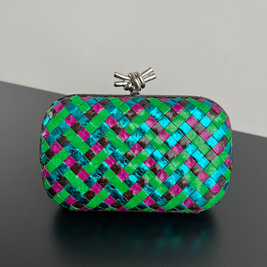 BV Knot Pattern Bag Leather 539826