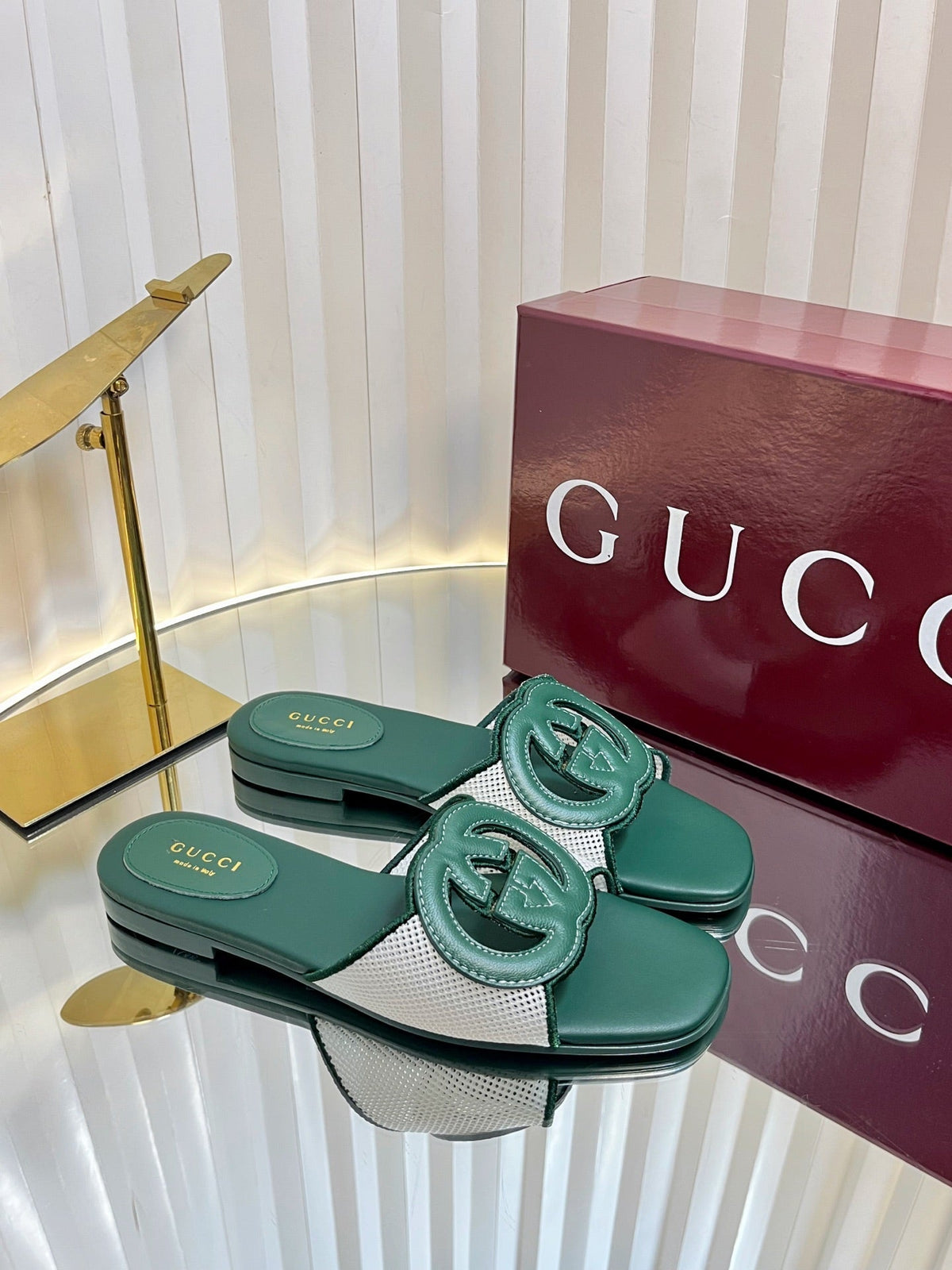 Gucci 2026 Interlocking G Flat Slide Sandals Cowhide Leather 768063
