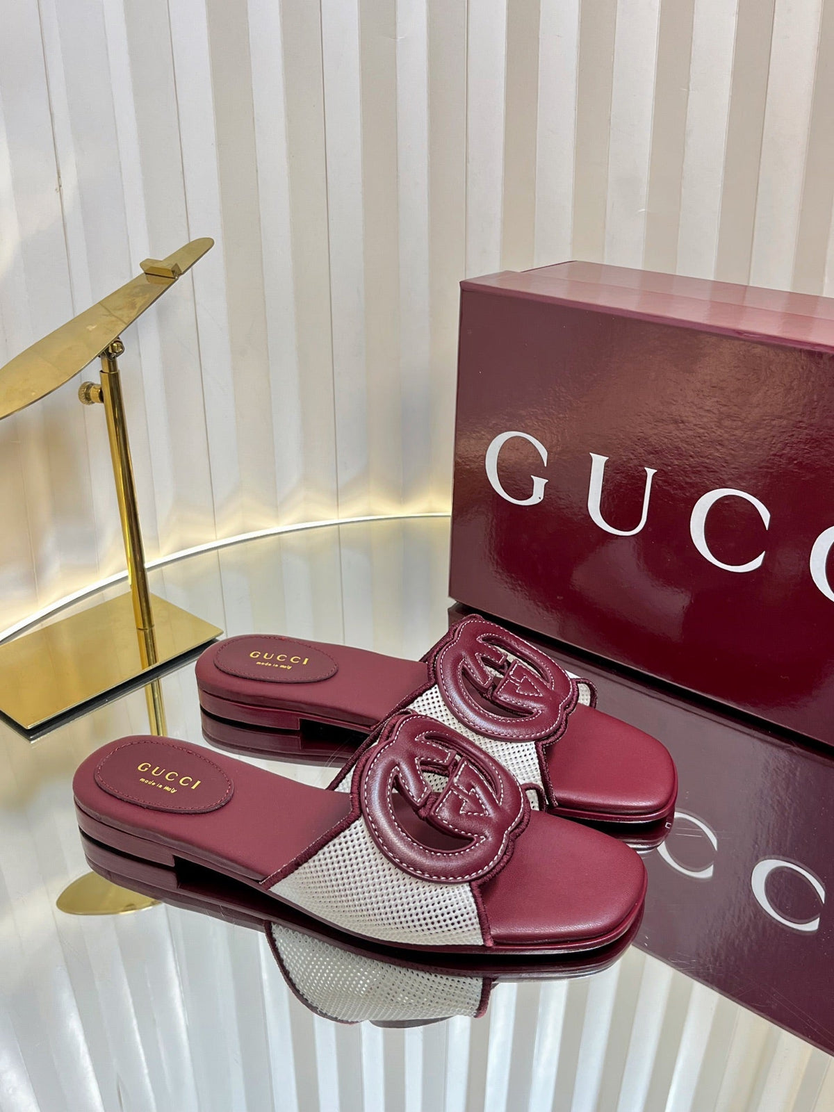 Gucci 2026 Interlocking G Flat Slide Sandals Cowhide Leather 768063