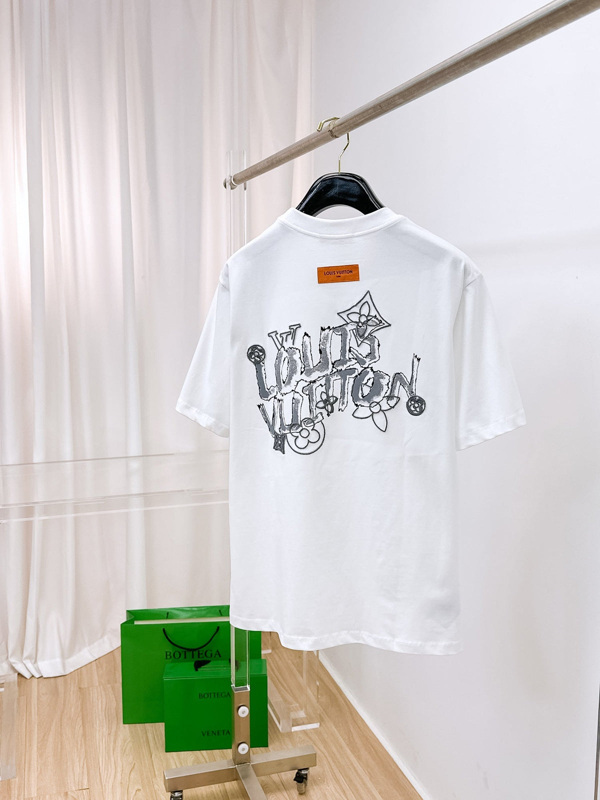 LV 2026 Men Short-sleeved T-shirt Cotton 303482