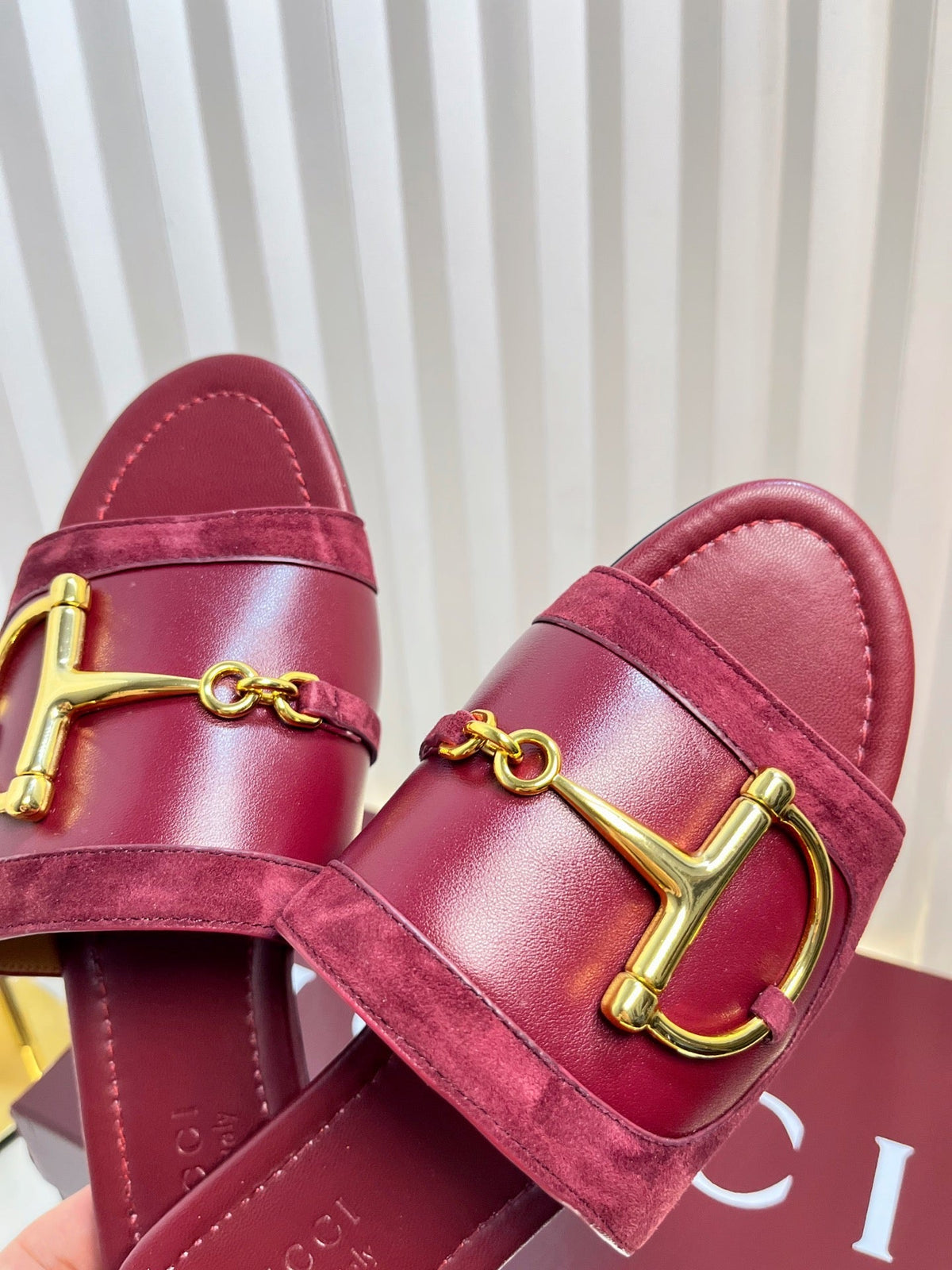 Gucci 2026 Women's Slide Sandals Suede Leather 767990