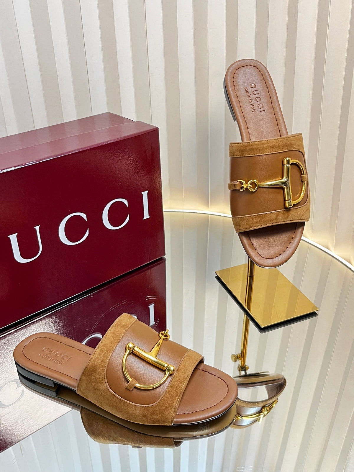 Gucci 2026 Women's Slide Sandals Suede Leather 767990