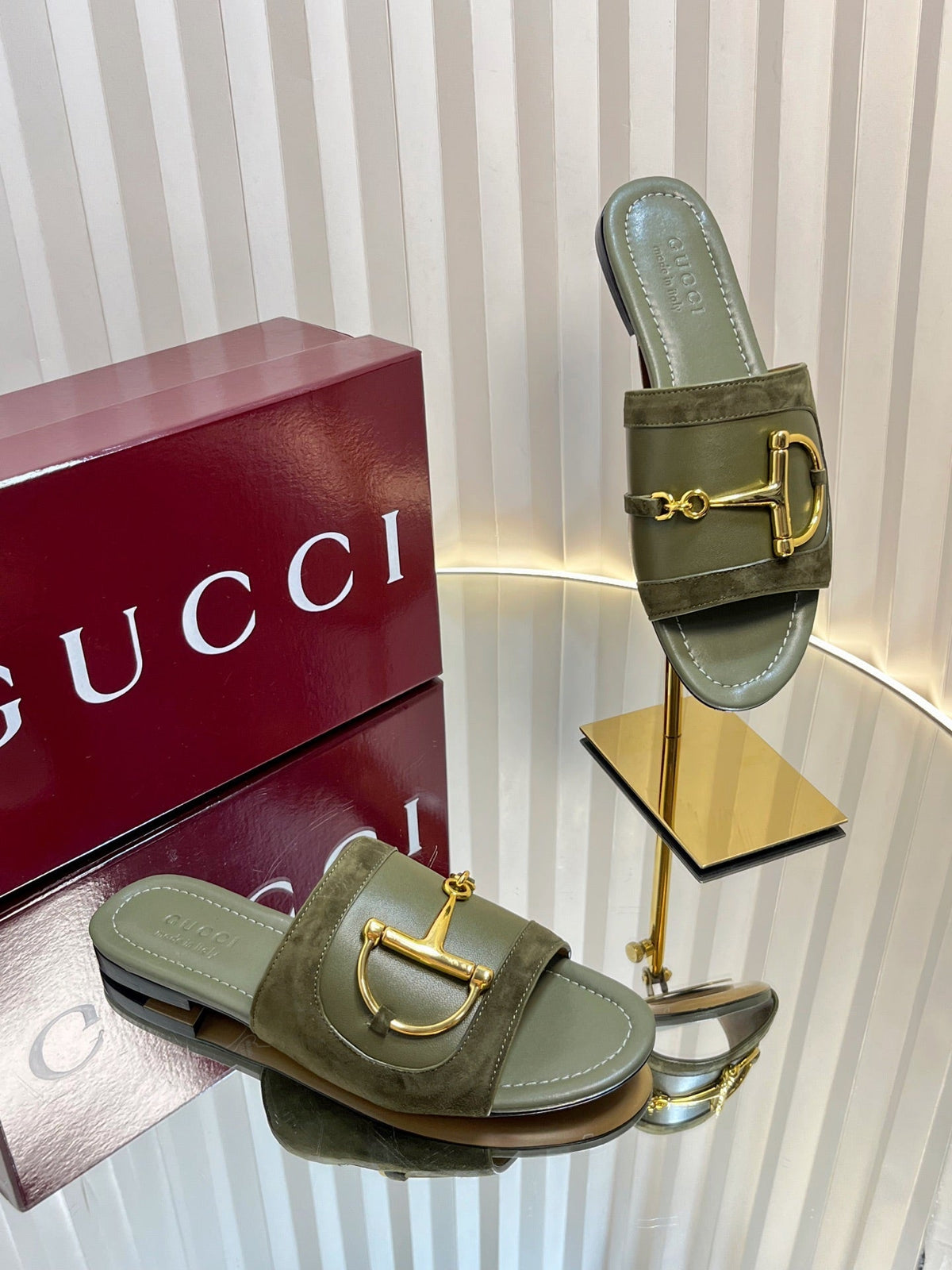 Gucci 2026 Women's Slide Sandals Suede Leather 767990