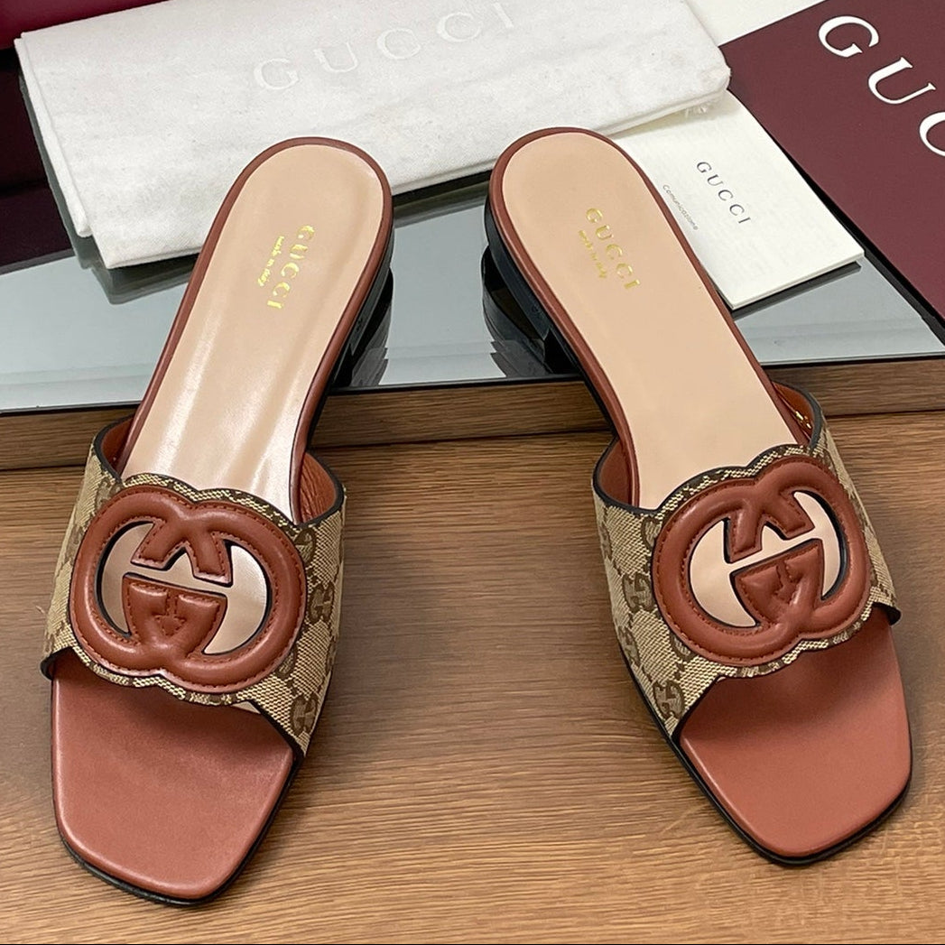 Gucci 2026 Women's Slide Sandal With Interlocking G Canvas Leather 765471