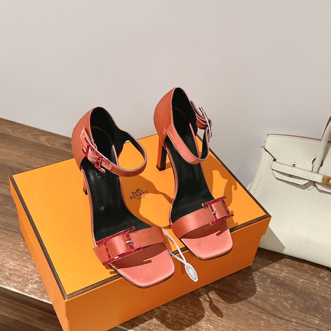 HM Buckle Sandals Gred Calfskin 308184
