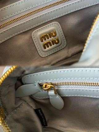 Miu Miu Wander Matelassé Bag Leather