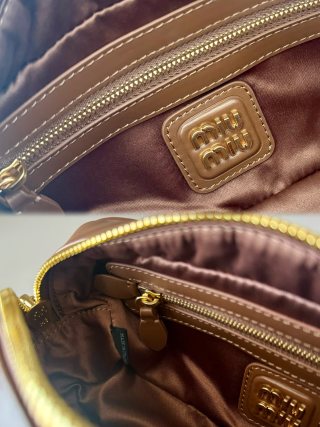 Miu Miu Wander Matelassé Bag Leather