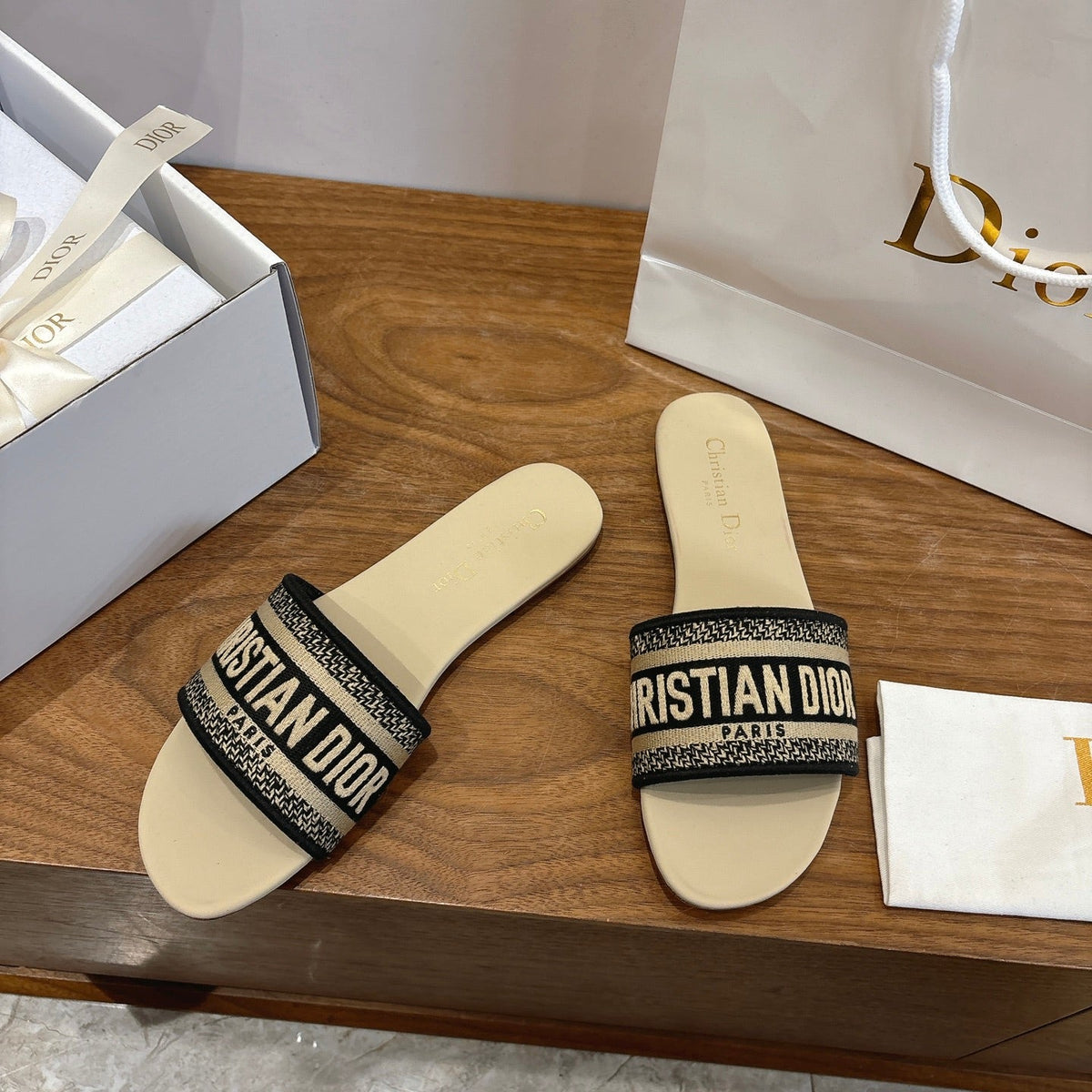 CD 26s Embroidered Sandals Canvas Cowhide 685496