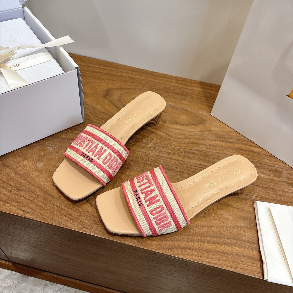 CD 26s embroidered Sandals Canvas Cowhide 685346