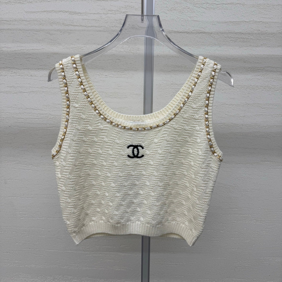 Chanel 2026 Sleeveless Knit Top Cream and Black Wool 356946