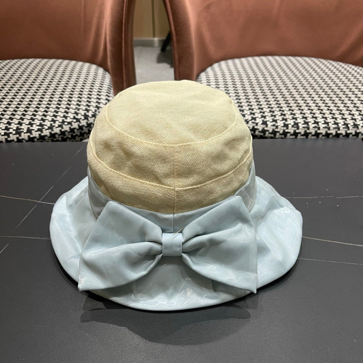 Burberry Logo Patch Bucket Hat 195983