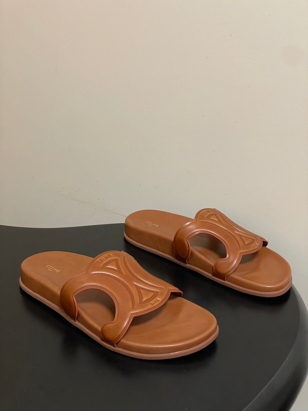 Celine 2026 Triomphe Flat Sandals Cowhide 934167