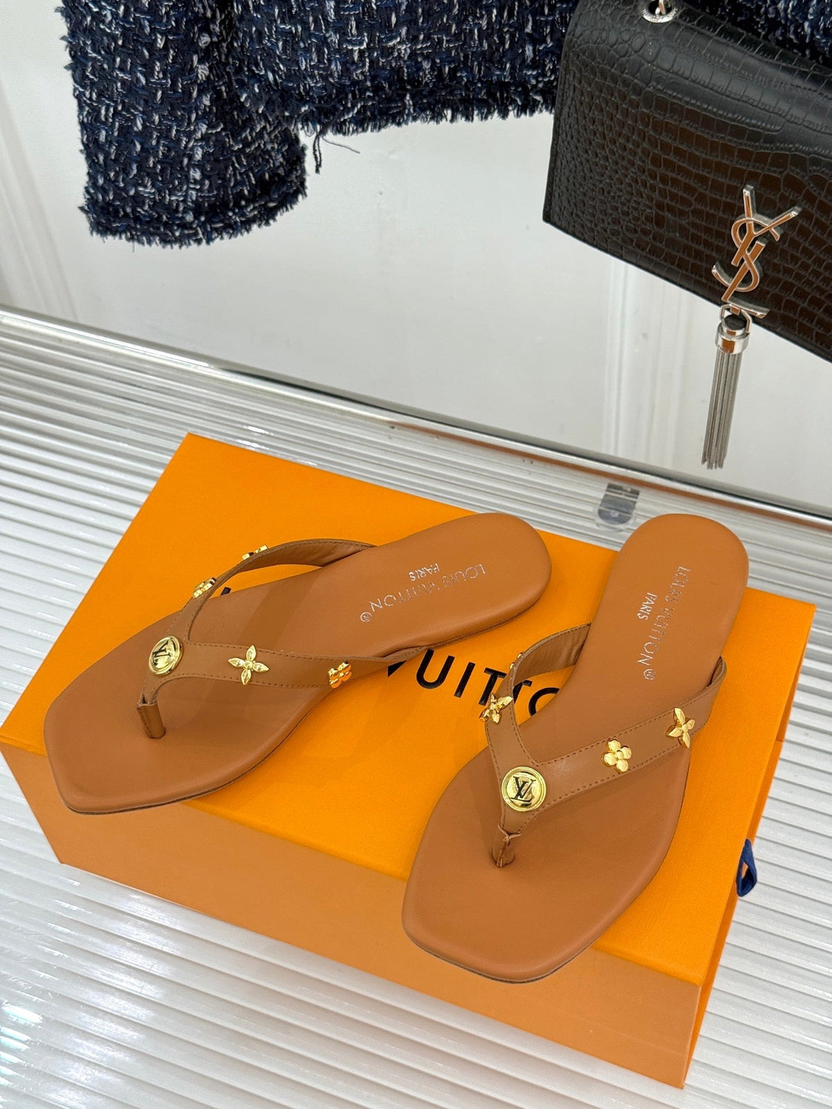 Louis Vuitton 2026 Gaia Flat Thong Slippers Leather 786173