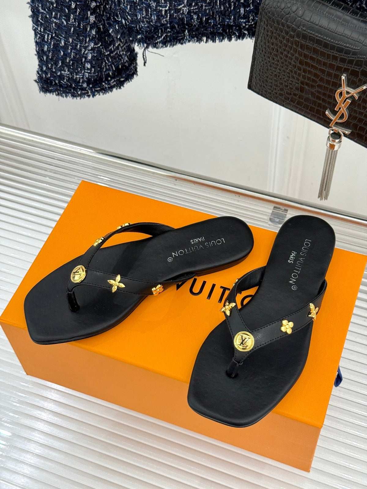 Louis Vuitton 2026 Gaia Flat Thong Slippers Leather 786173