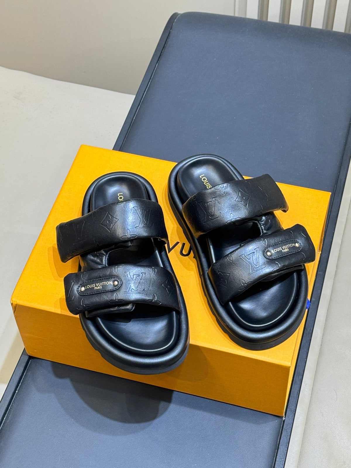Louis Vuitton 2026 Pool Pillow Comfort Mules Leather 786936