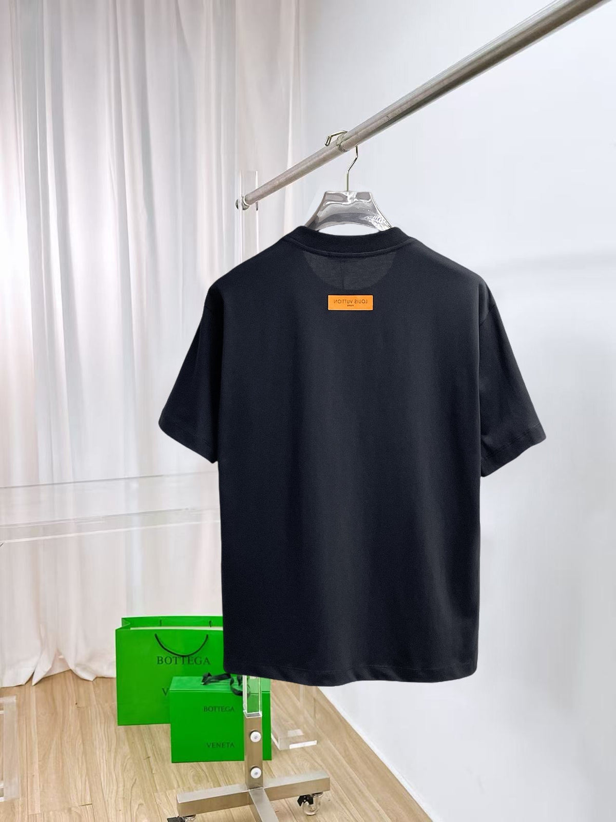 LV 2026 Men Short-sleeved T-shirt Monogram Cotton 303489