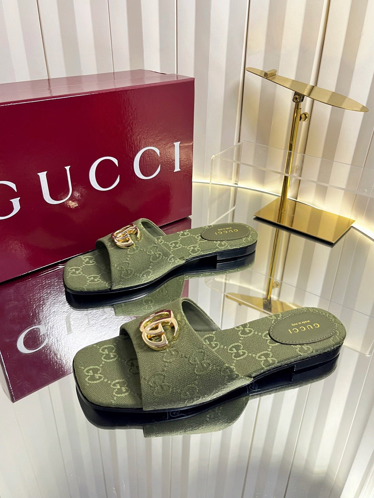Gucci 2026 Slipper Double G Logo Canvas 768126