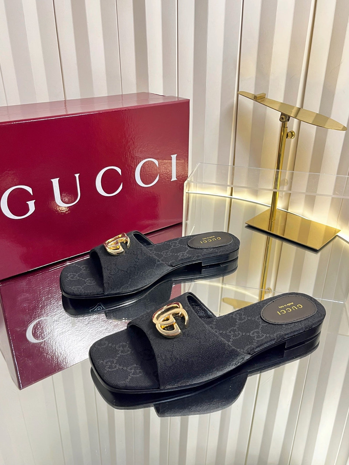 Gucci 2026 Slipper Double G Logo Canvas 768126