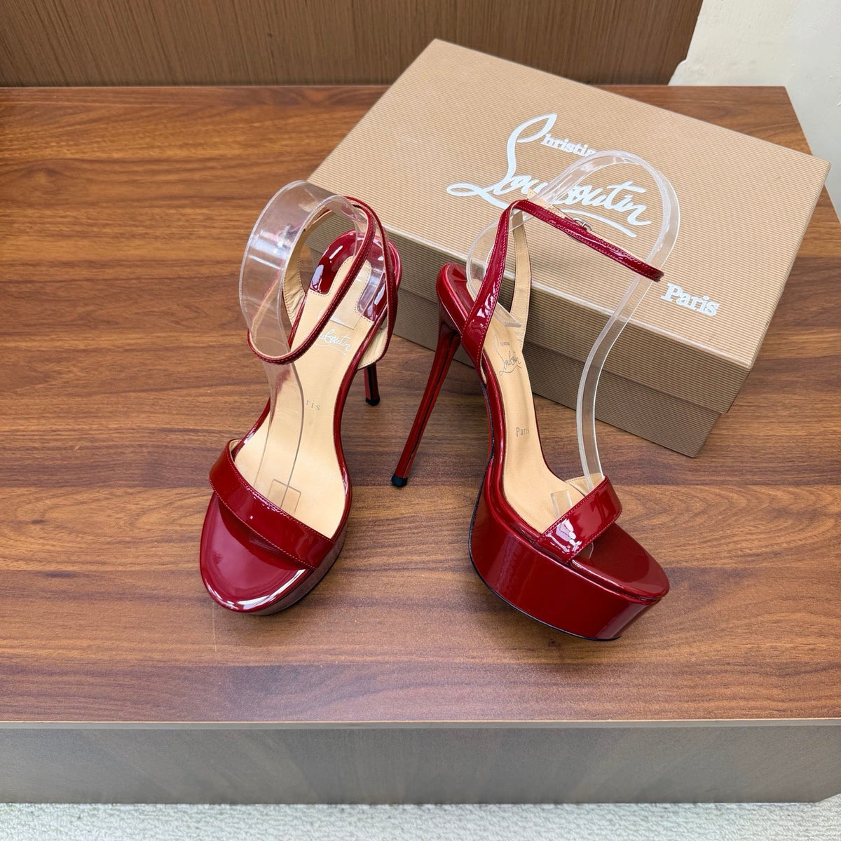 Christian Louboutin 2026 Sandal Patent Leather 870887