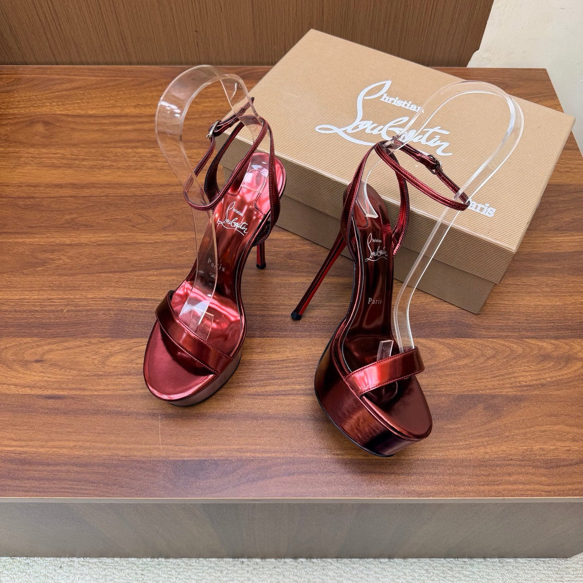 Christian Louboutin 2026 Sandal Patent Leather 870887