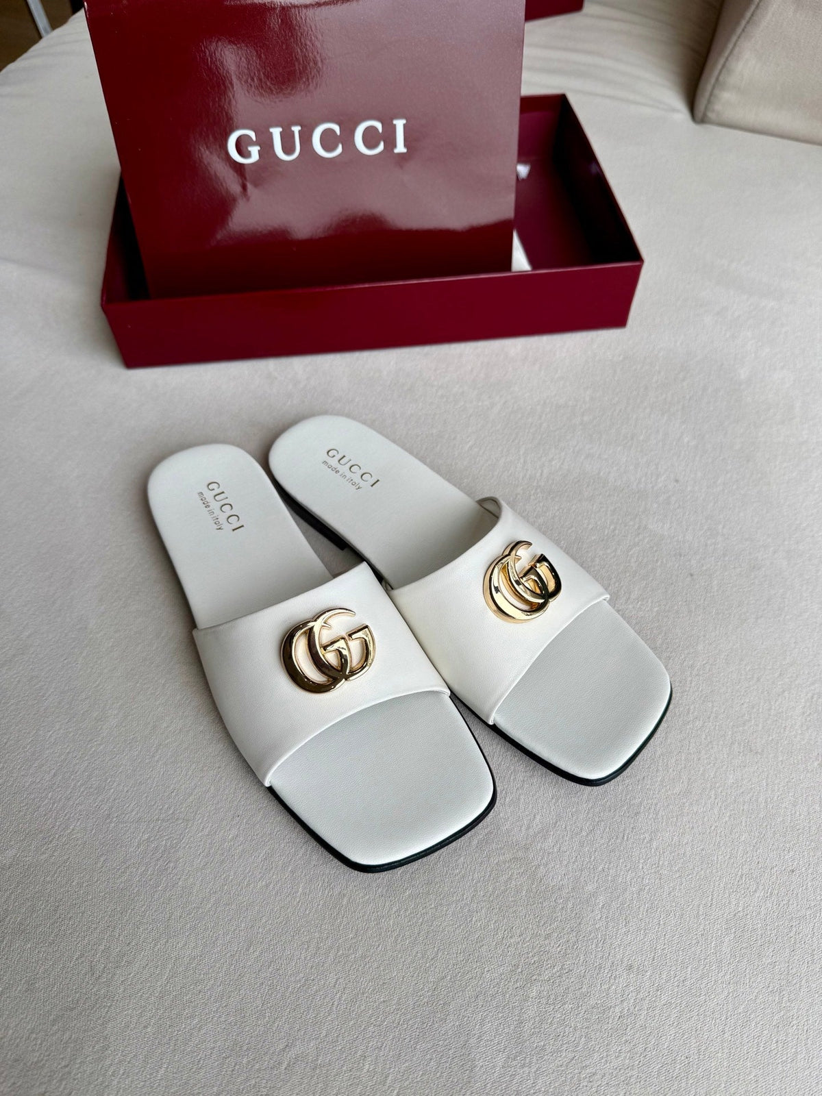 Gucci 2026 Low-Heeled Sandals Canvas Sheepskin 938334