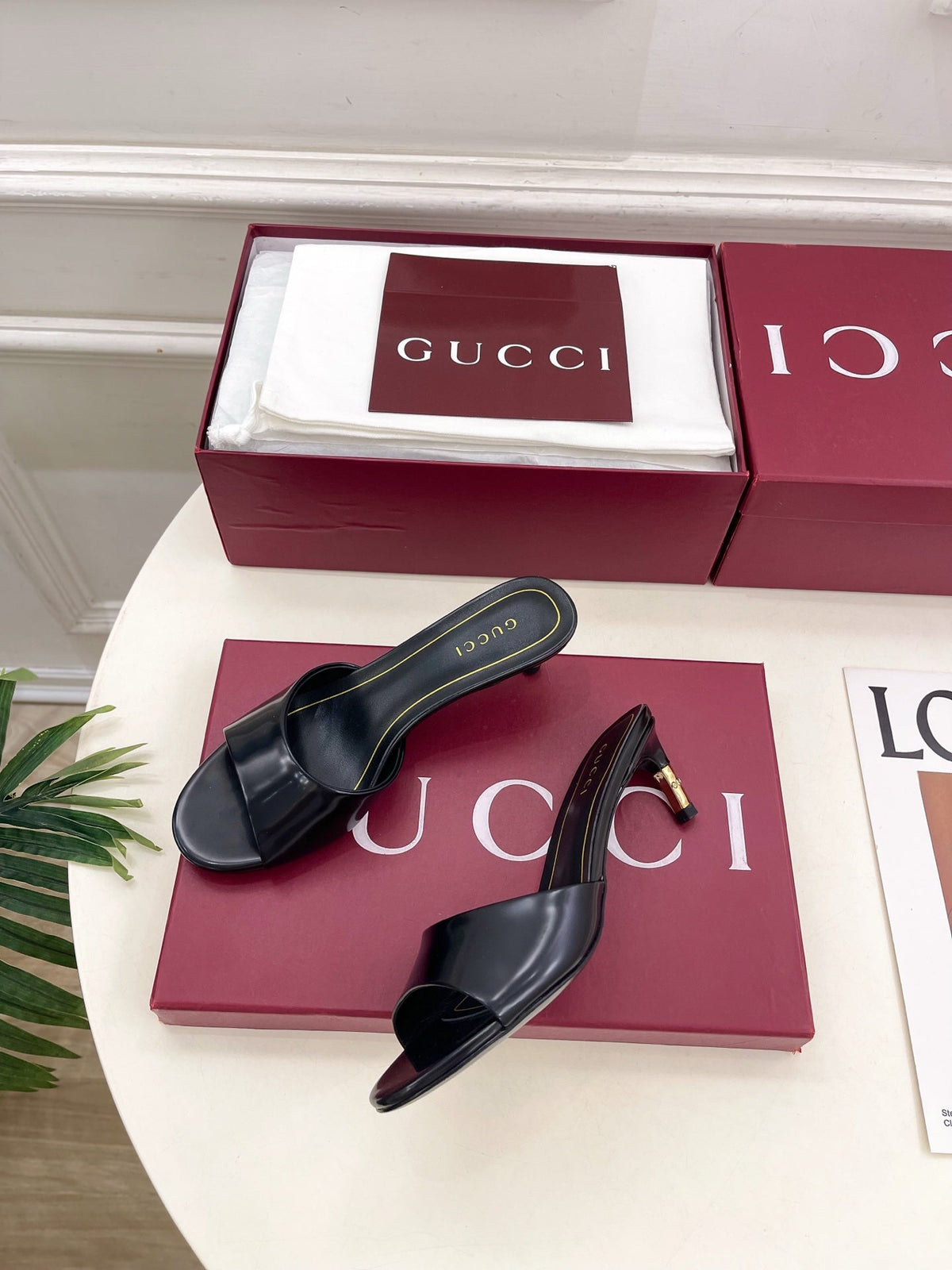 Gucci 2026 Women's Castello Slide Leather 946610