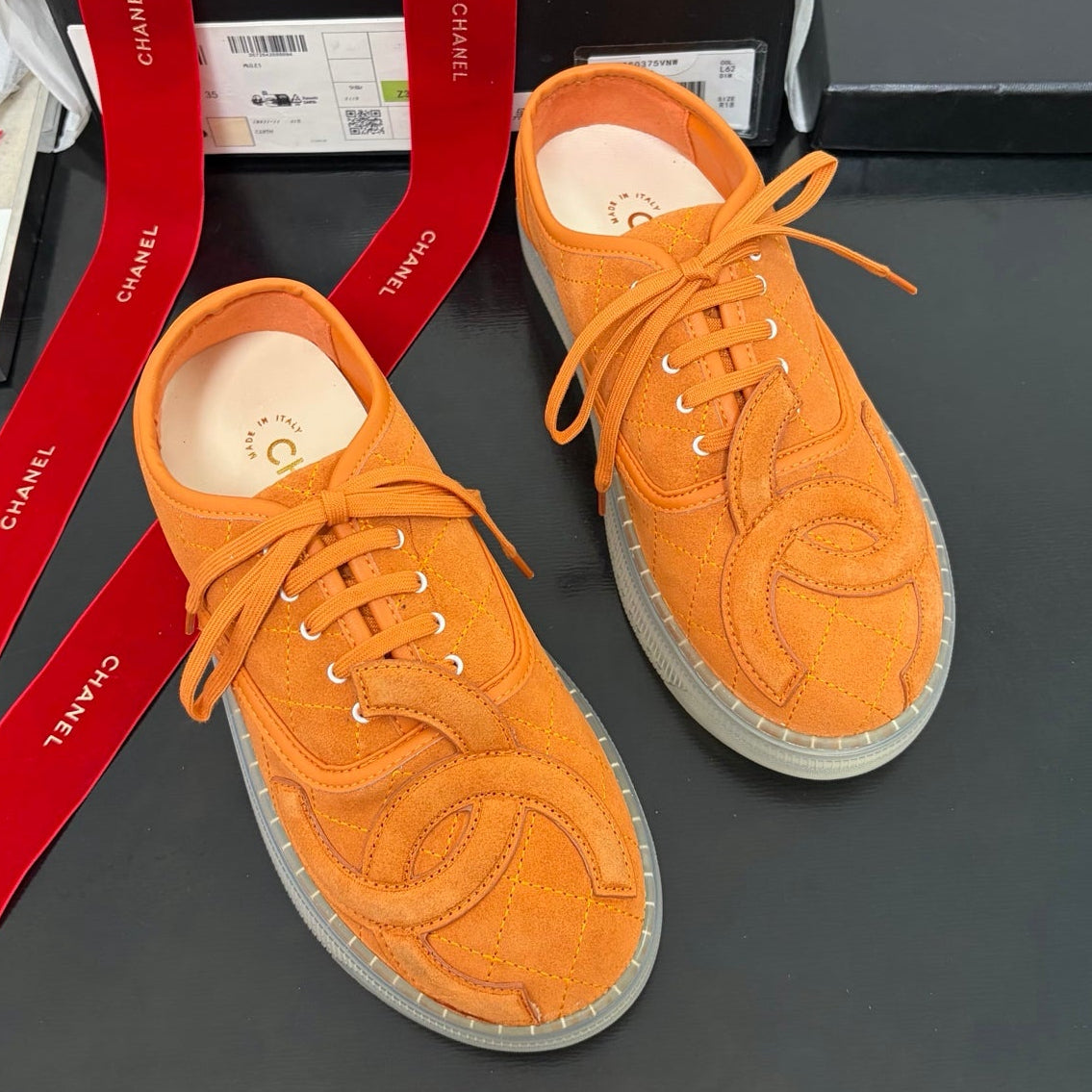 Chanel 2026 Low-Top Sneakers Suede Leather 188979